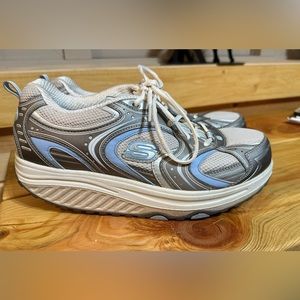 Sketchers shape up size 11